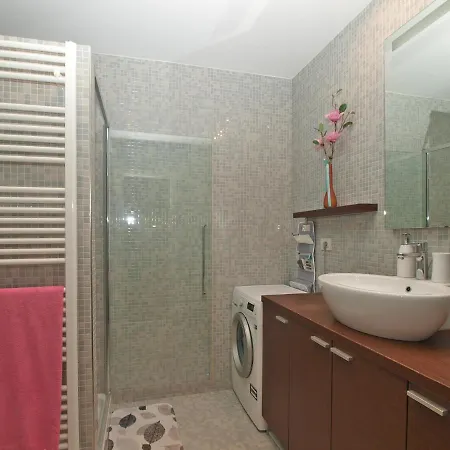 Isabella 2103 * Pula